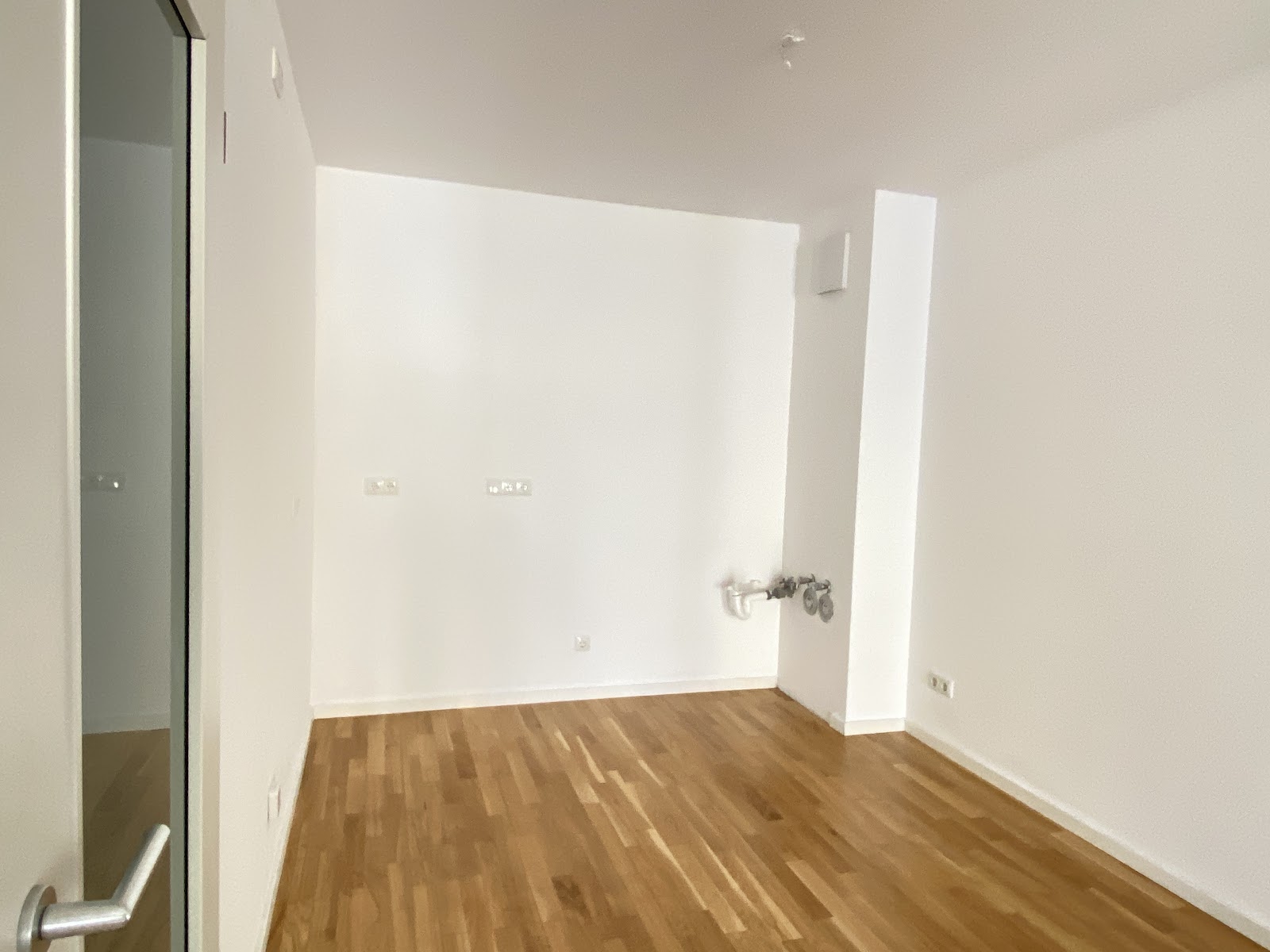 *Neubau-Parkett-Fußbodenheizung* – Foto 9
