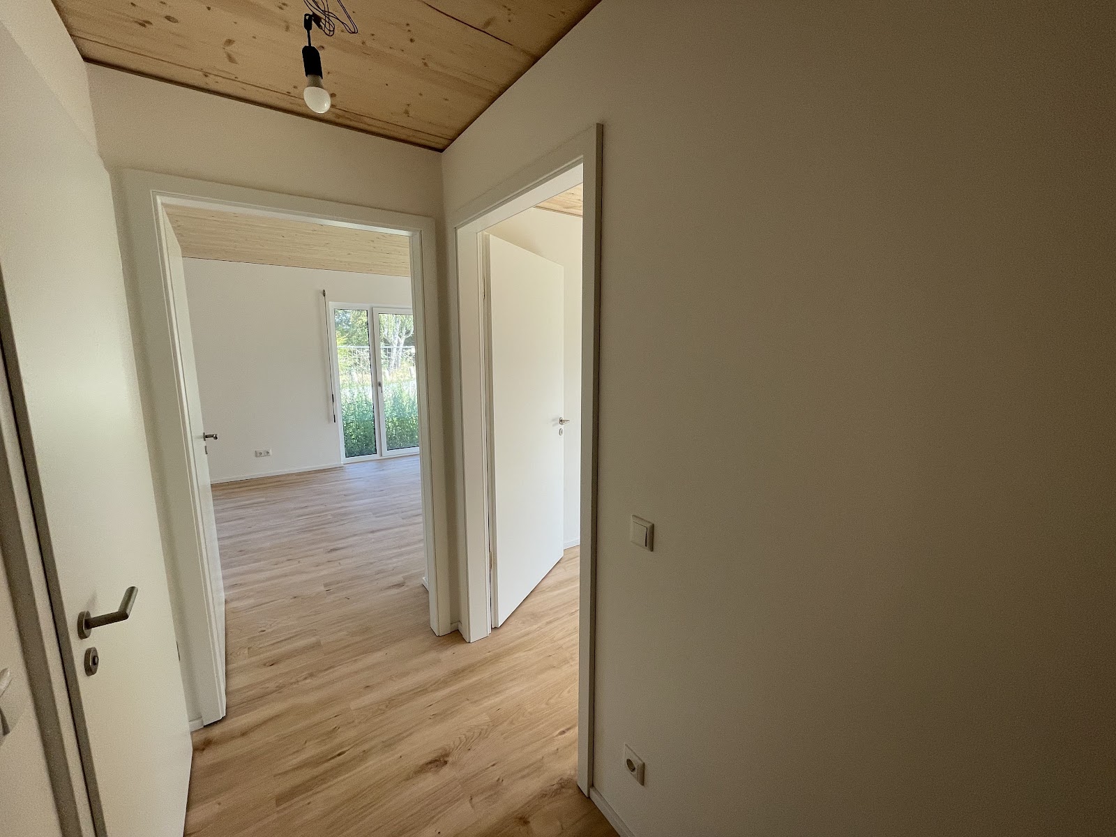 Neubau - Modernes Wohnen mit Komfort - 2-Zimmer Wohnung mit Terrasse - WBS 180 erforderlich! – Foto 9