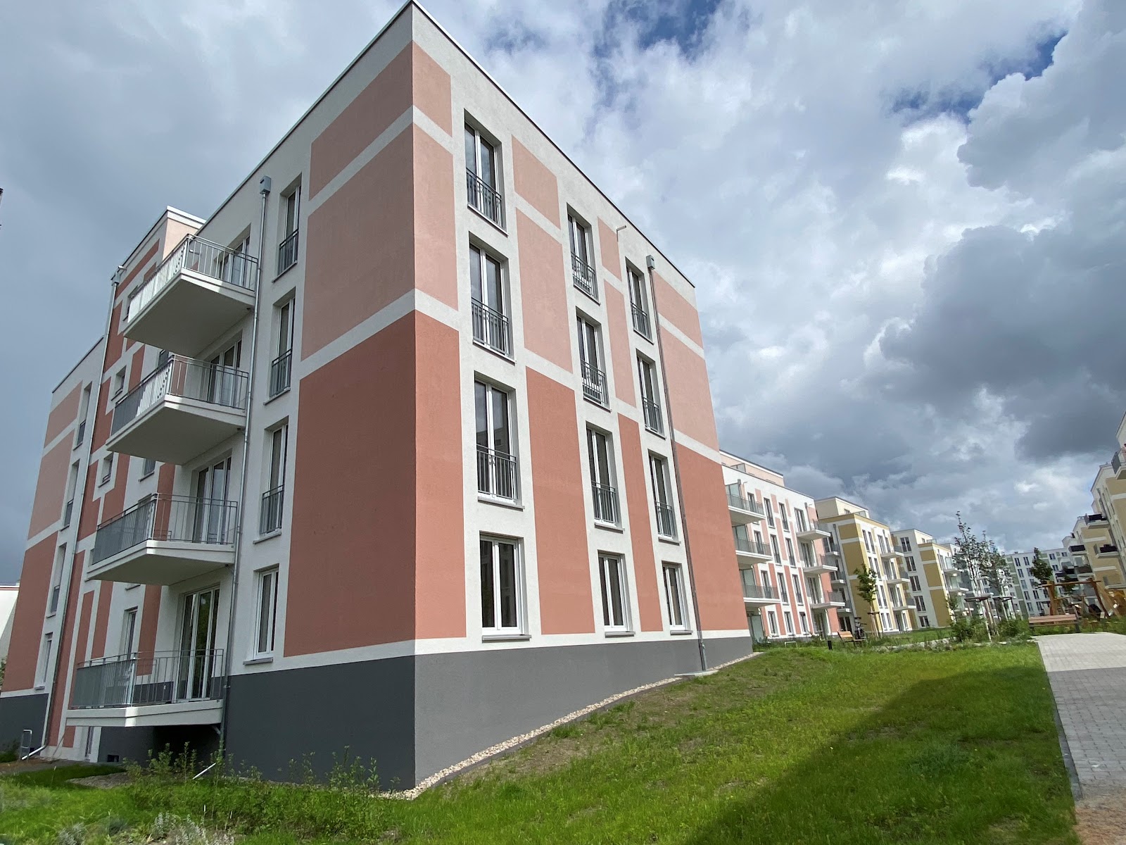 تصویر Nachmietende gesucht - schöne 4-Zimmer-Wohnung im Neubau!