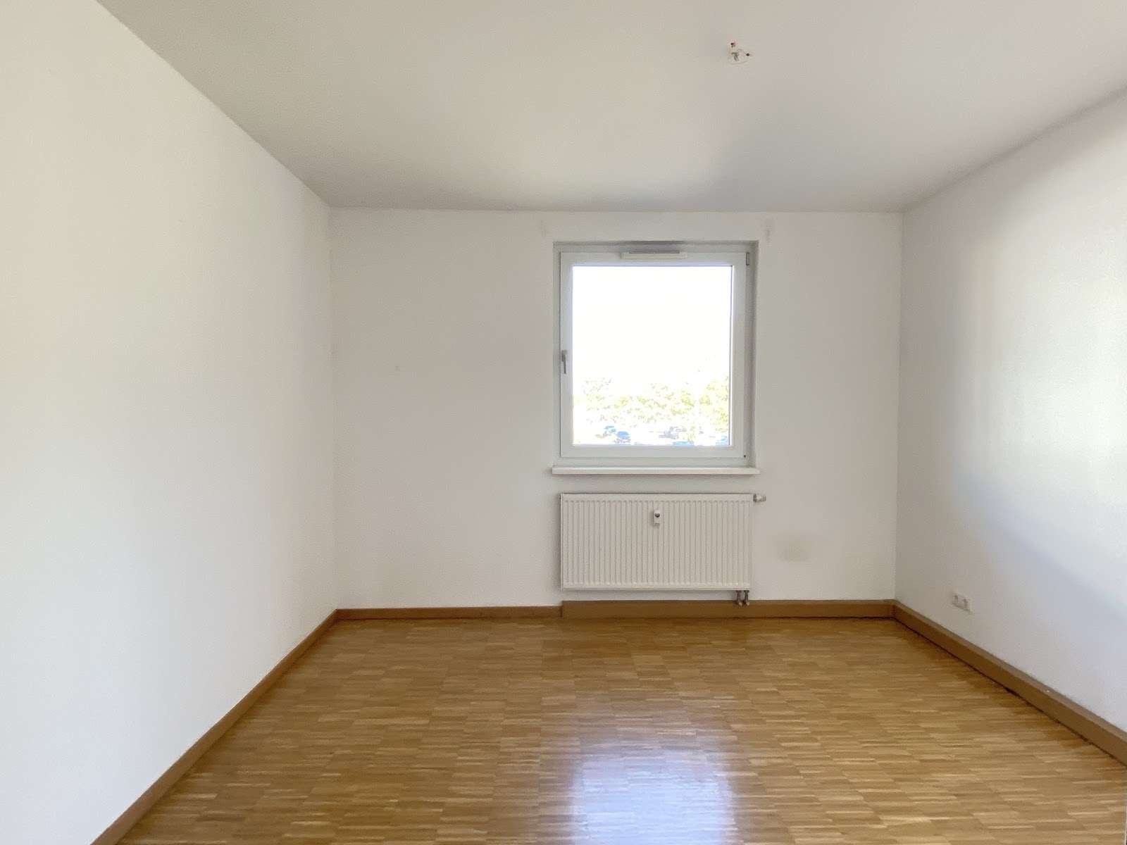 تصویر Zentral gelegene Wohnung - Streicharbeiten erforderlich - Wir kommen Ihnen entgegen! · Abram-Joffe-Straße 8, 12489 Berlin