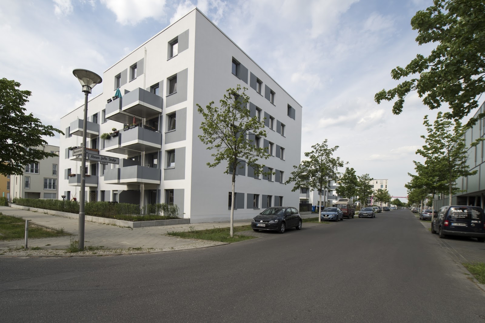 تصویر Zentral gelegene Wohnung - Streicharbeiten erforderlich - Wir kommen Ihnen entgegen! · Abram-Joffe-Straße 8, 12489 Berlin