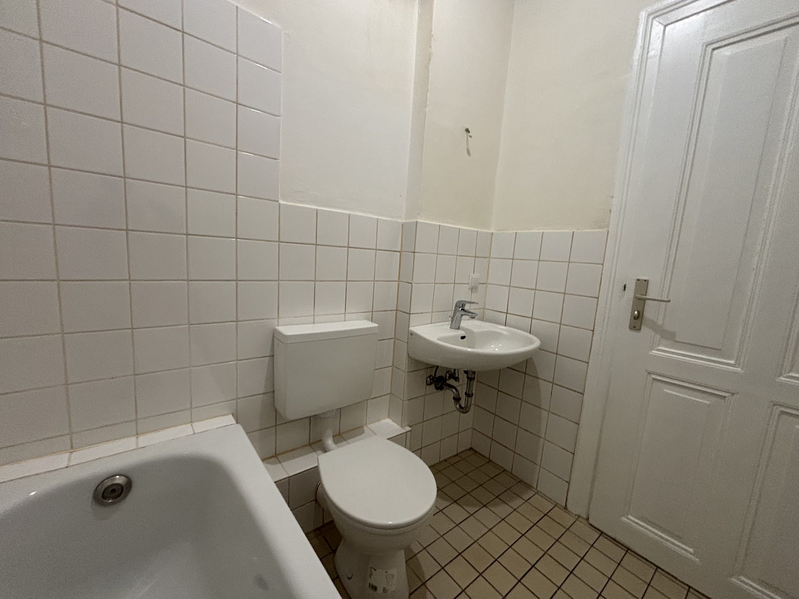 تصویر Charmante Altbauwohnung im beliebten Wedding