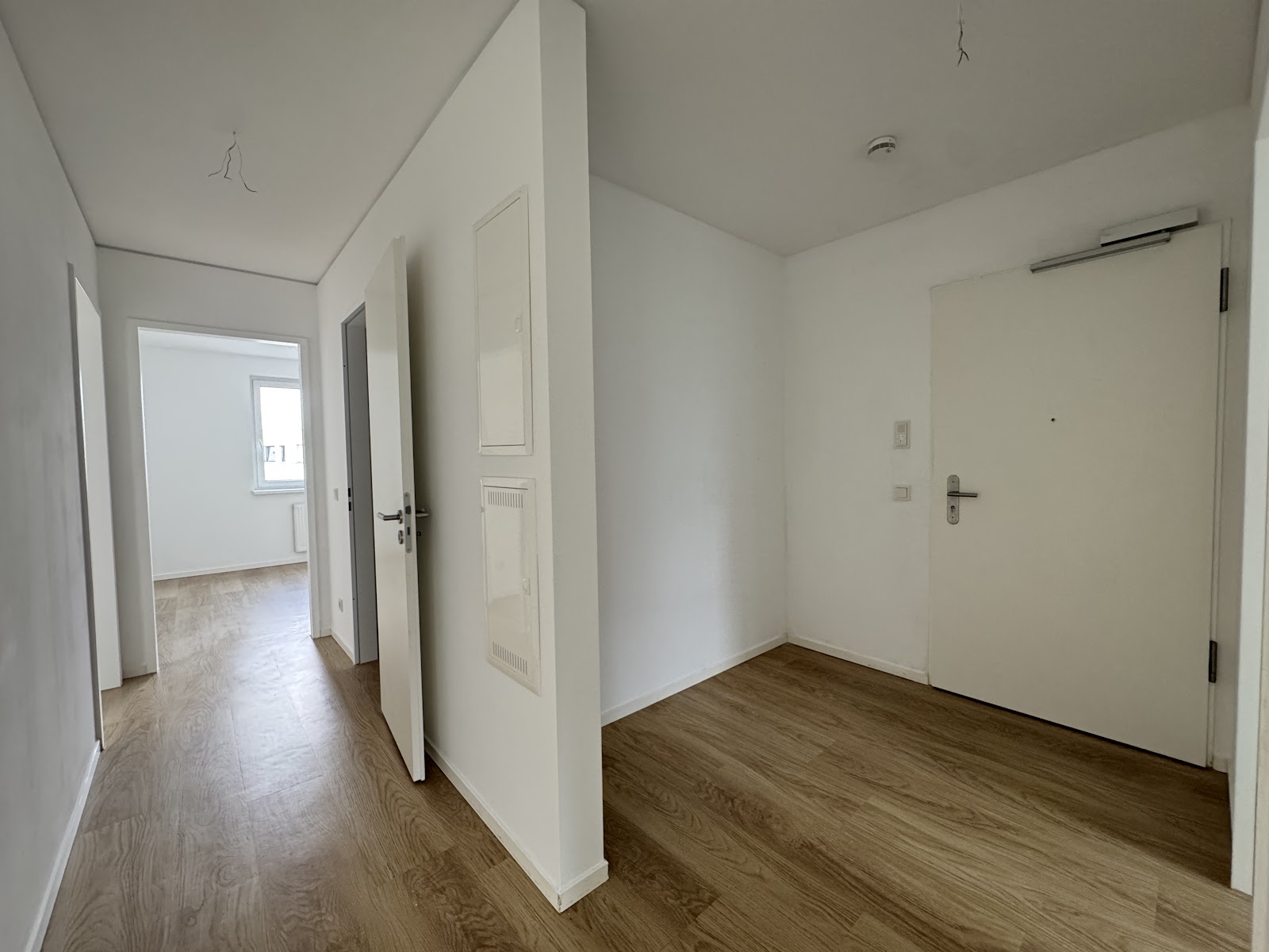 تصویر Tageslichtbad und Süd-West-Balkon - Nähe Gärten der Welt – ohne WBS