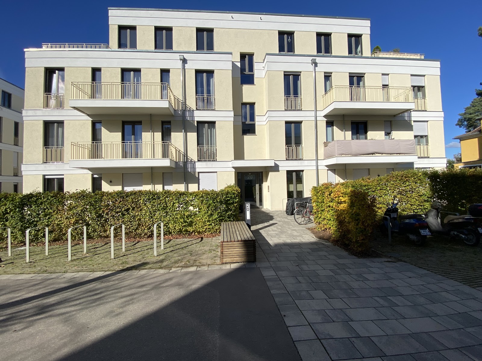 تصویر Schöne 4-Zimmer-Wohnung mit Einbauküche im Neubau