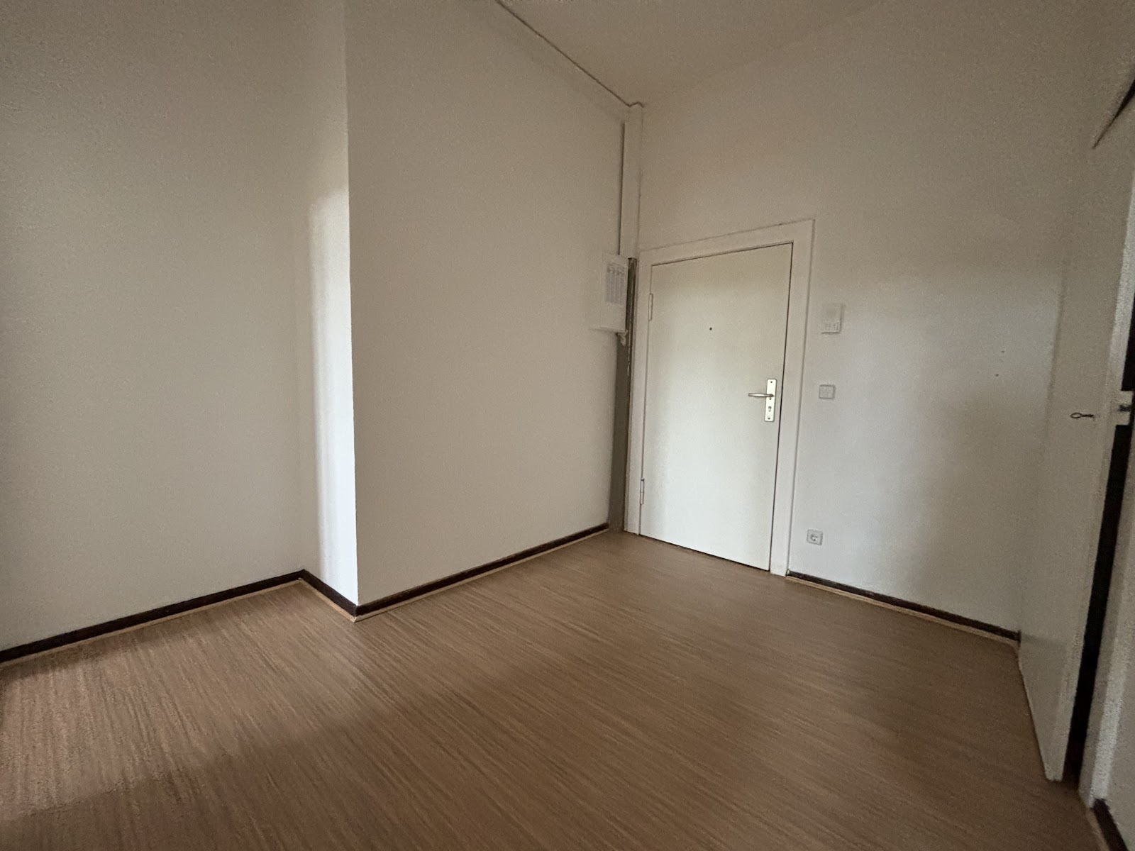 تصویر Mehr Platz als erwartet: Geräumige 1-Zimmer-Wohnung in Berlin-Schmargendorf